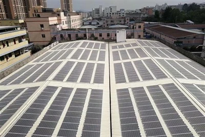 Sistema de energia solar de armazenamento industrial de 50 kW